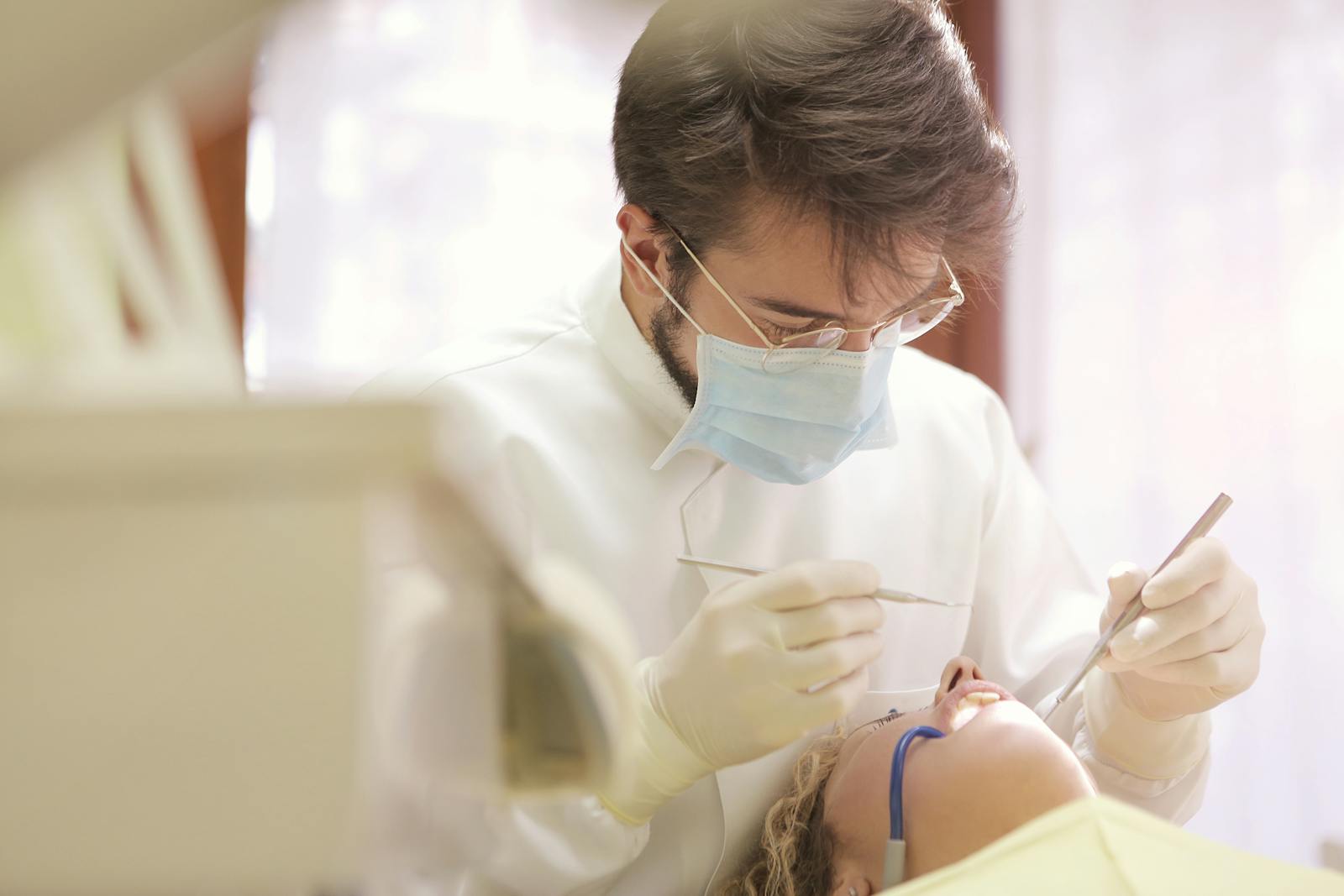 comparing different levels of tooth decay, including early enamel demineralization and deep cavities.